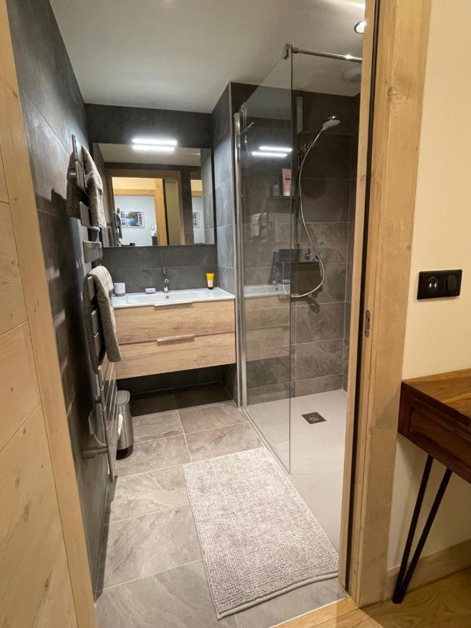 Gespere Le Stella Apartment เลส์เฌต์ ภายนอก รูปภาพ