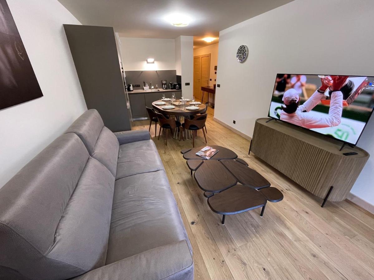 Gespere Le Stella Apartment เลส์เฌต์ ภายนอก รูปภาพ
