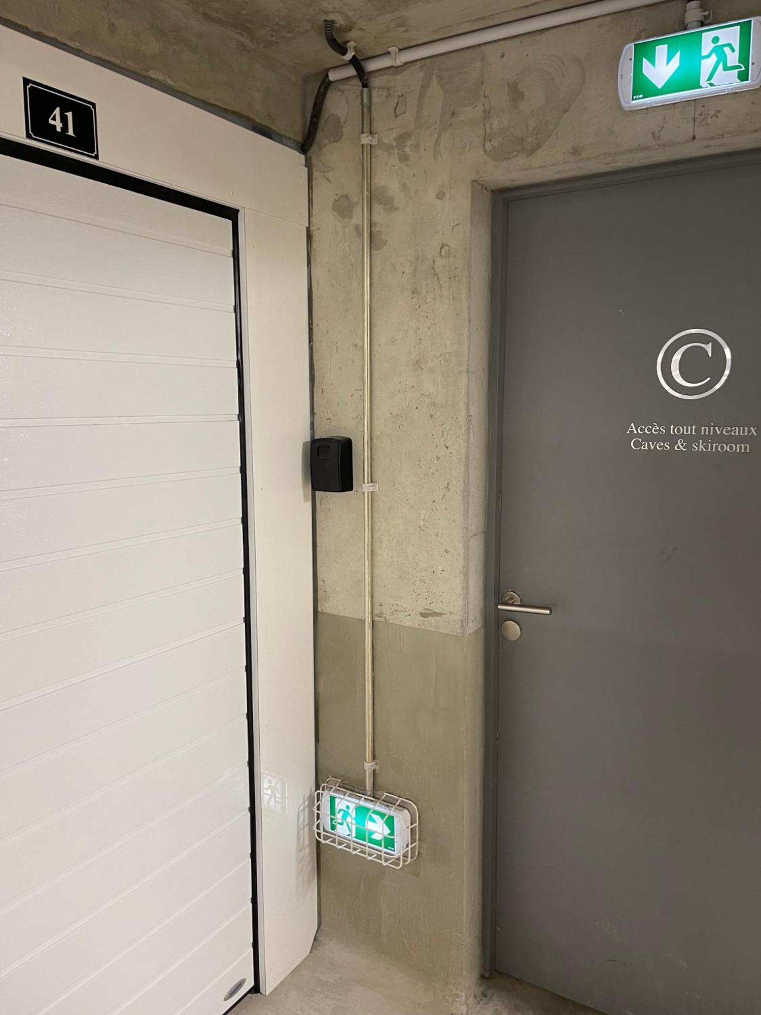 Gespere Le Stella Apartment เลส์เฌต์ ภายนอก รูปภาพ